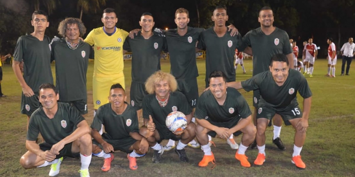 'El Pibe' y sus amigos jugaron en el Conuntry Club. 