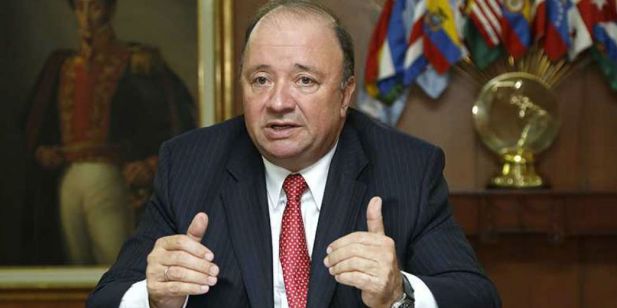 Imagen de referencia Luis  Carlos Villegas, ministro de Defensa.
