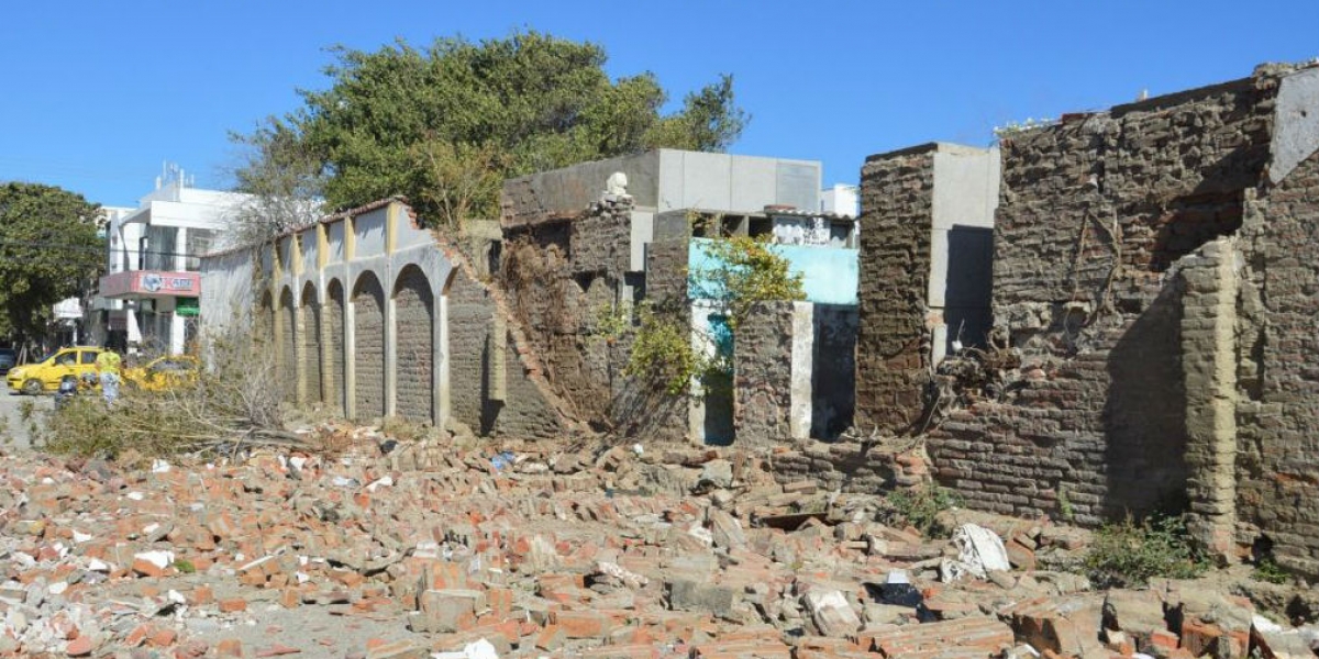 los vientos alisios derribaron la pared del San Miguel