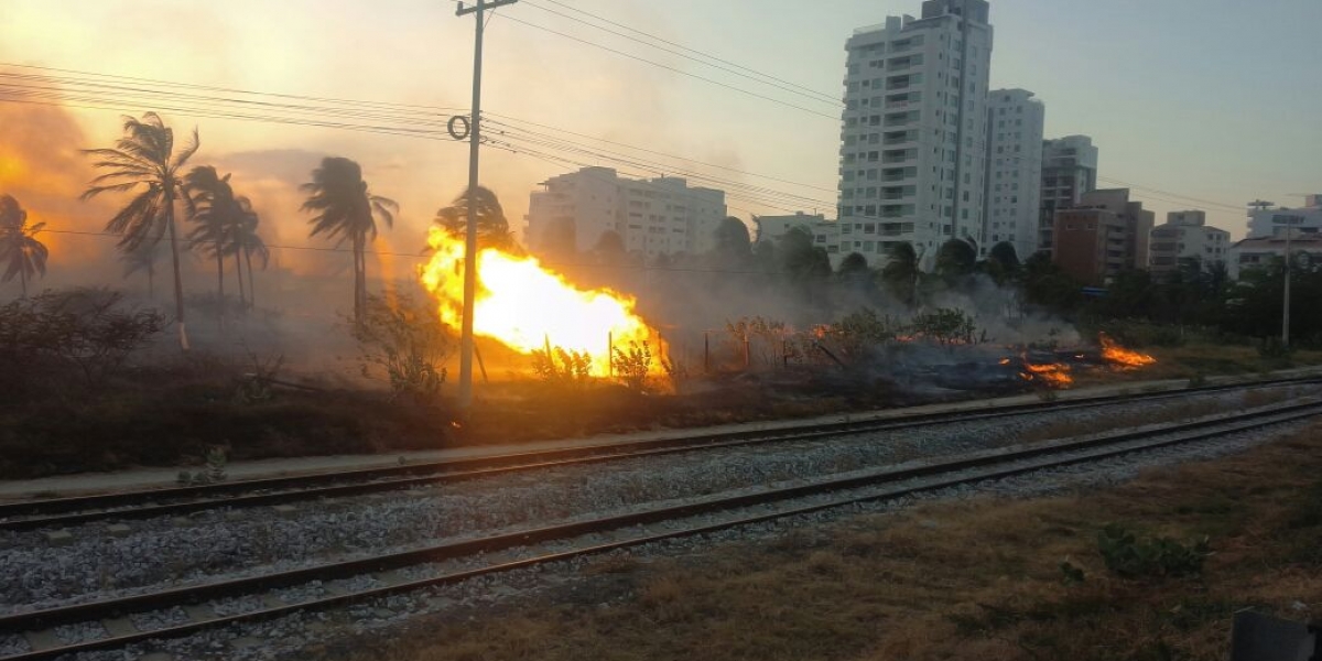 Incendio en el sector de Pozos Colorados.