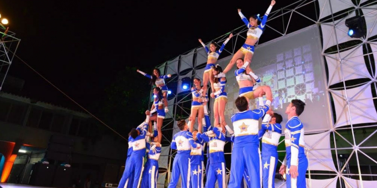 Equipo de porrismo de la Unimagdalena.