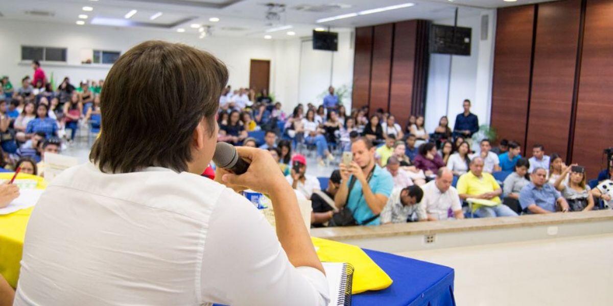 Rubén Jiménez, durante el conversatorio en la Sergio Arboleda.