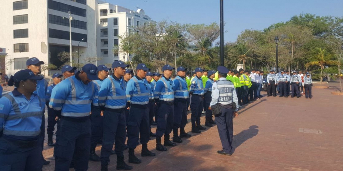 Los 15 agentes de tránsitos tendrán a sus cargos a más 100 facilitadores que regularán el tráfico.