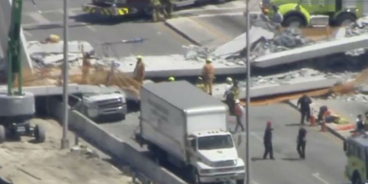 Así quedó el puente después del derrumbe.