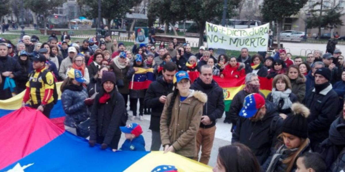 Venezolanos se manifestaron en España contra la dictadura de Nicolás Maduro.