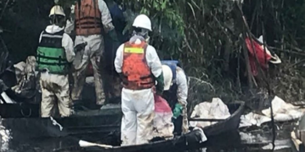 EFE. La empresa ratifica que los fluidos están confinados en lugar del evento se entregó desde portamiento hacia las fuentes hídricas.