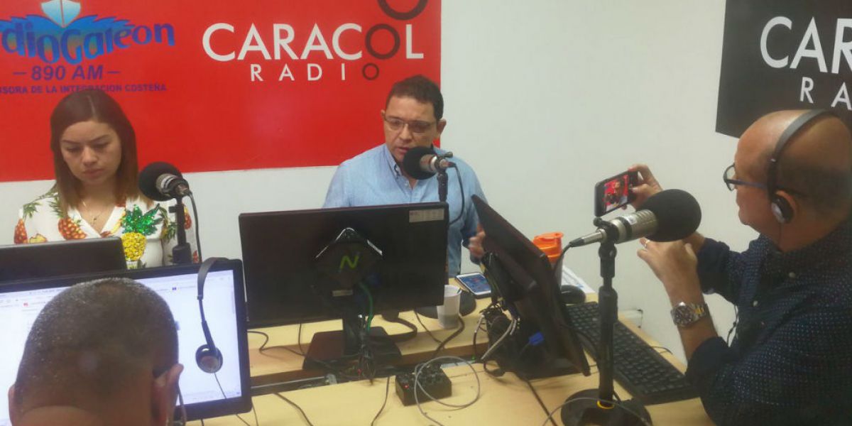 Rafael Martínez durante una entrevista en Radio Galeón de Caracol.