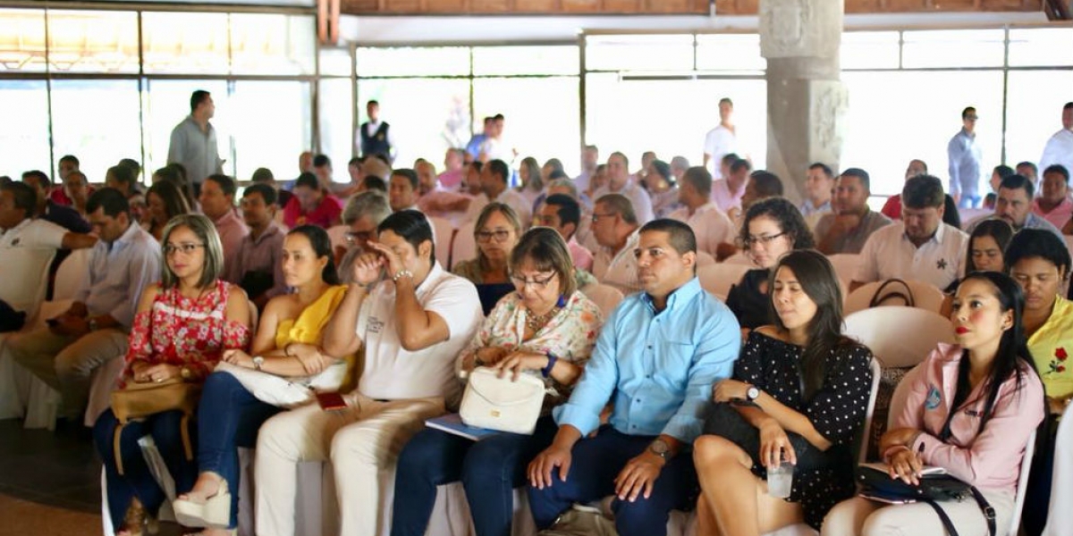 Oficina de Comunicaciones del Magdalena. La actividad se dirige a entidades estatales, proveedores y entes de control.