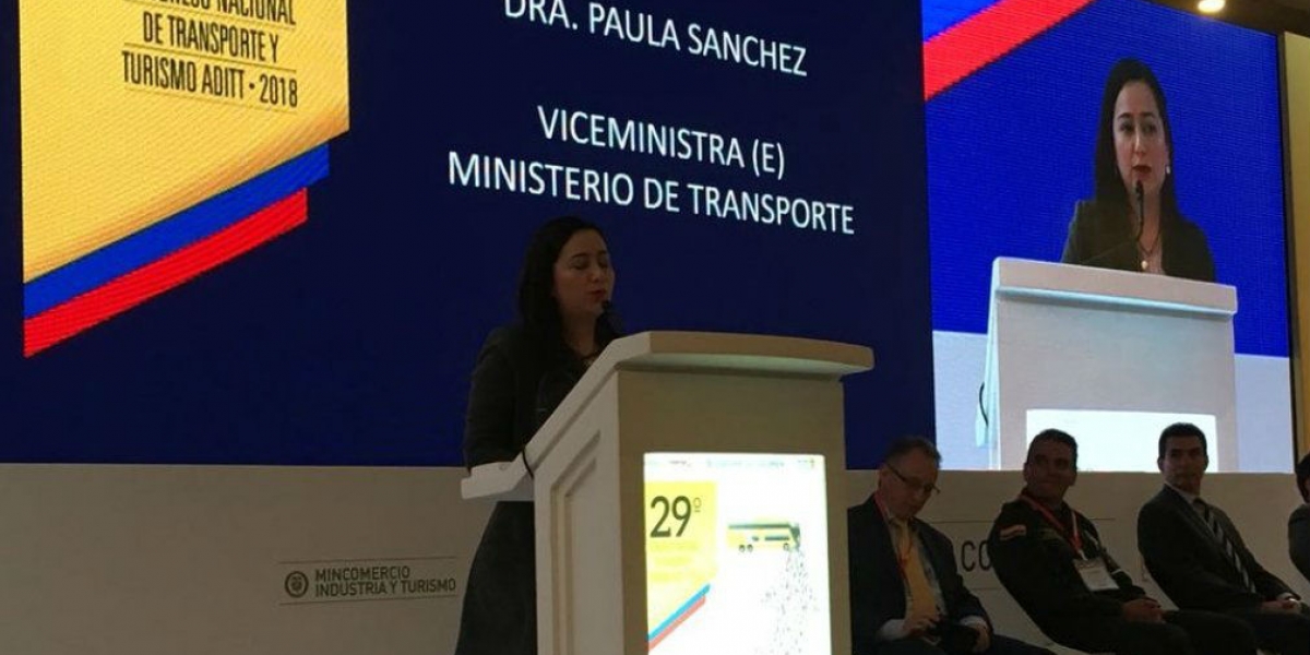 Viceministra de Transporte en la edición 29 del Congreso Nacional de Transporte y Turismo.