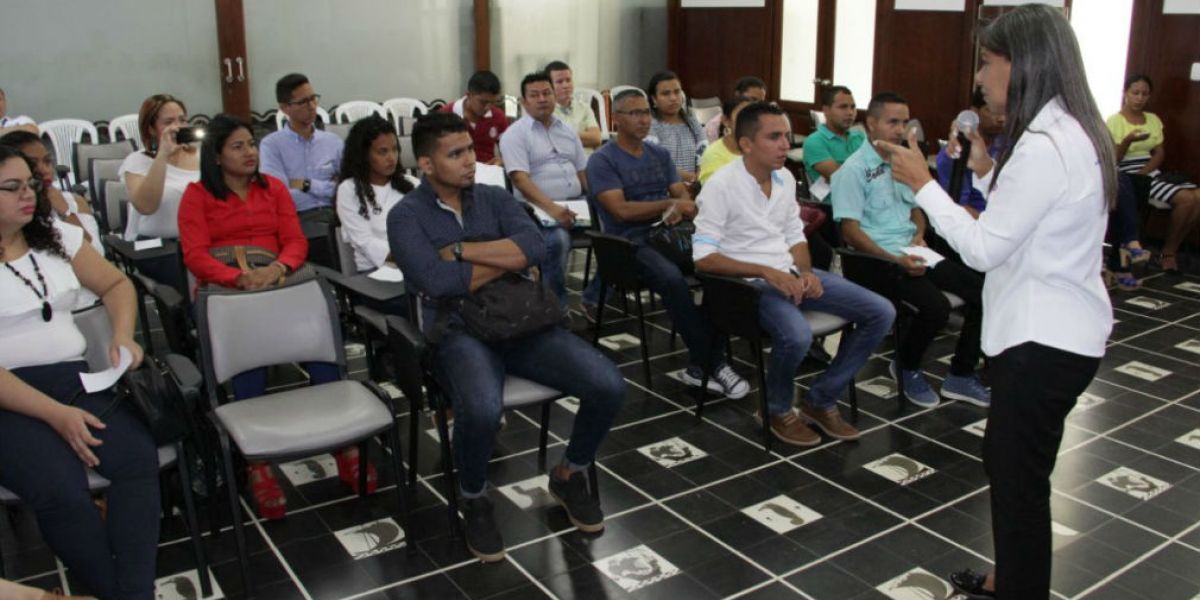 Gobernación del Magdalena asignó 22 plazas a maestros de básica primaria de colegios oficiales del departamento.