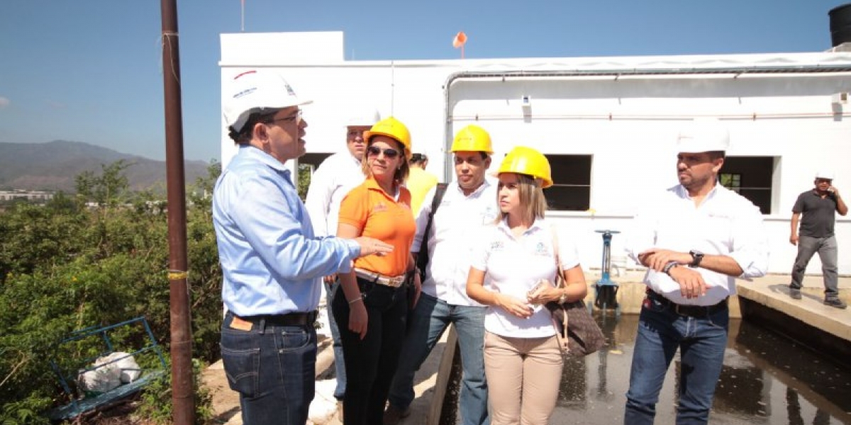 Visita del alcalde a la planta de Mamatoco.