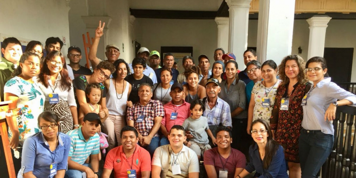 Oficina de Comunicaciones Unimagdalena. La actividad que se desarrolló en el marco de la Cátedra Abierta Rafael Celedón, sirvió de escenario para socializar entender los conflictos de pesca artesanal, marino costera y continental en nuestro país.