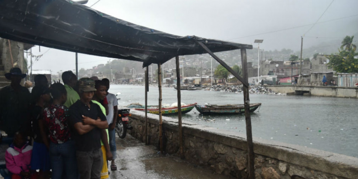 La tormenta comienza a hacer estragos.