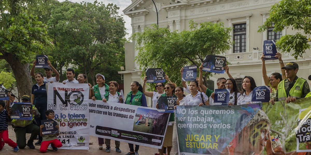 En esta jornada de sensibilización se articuló con el Instituto Colombiano de Bienestar Familiar Icbf, la Oficina del Ministerio del Trabajo, la Policía Metropolitana y el gabinete infantil del Distrito.