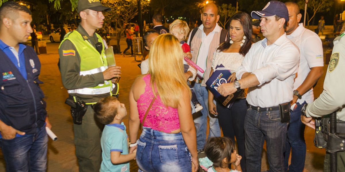 Oficina de Comunicaciones Alcaldía de Santa Marta. Durante el operativo se encontraron cinco menores entre las edades de los 11 a los 17 años, sin ninguna clase permiso.
