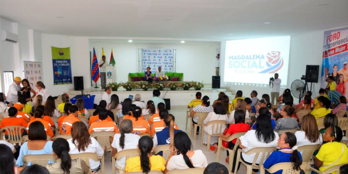 Foro realizado en Ariguaní donde participó la gobernadora.