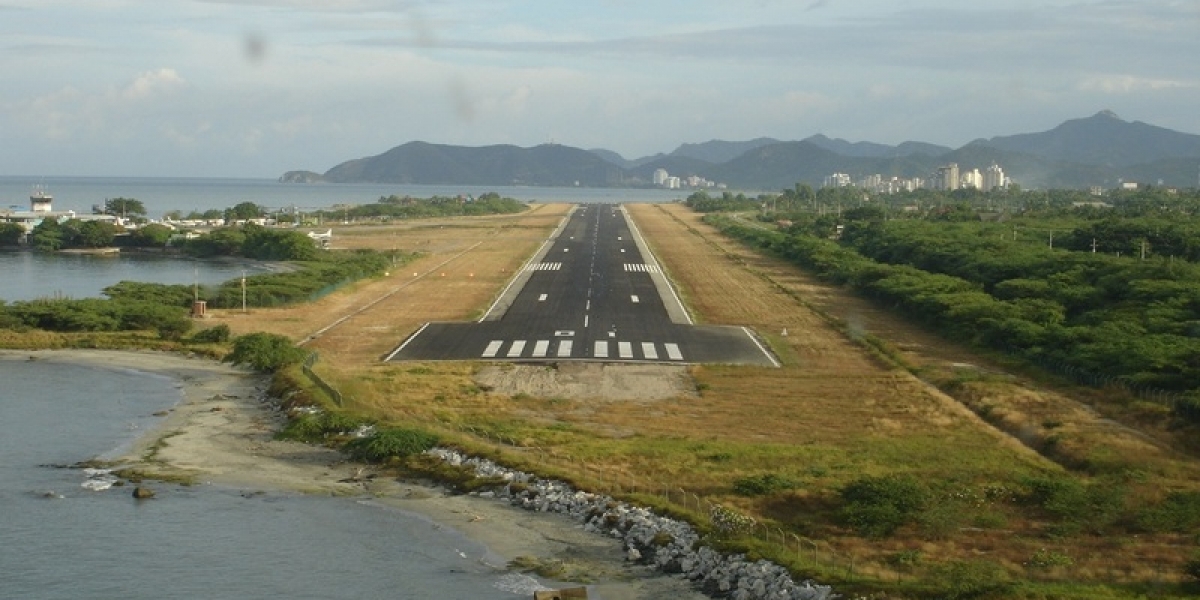 Pista del aeropuerto internacional 'Simón Bolívar' de Santa Marta.