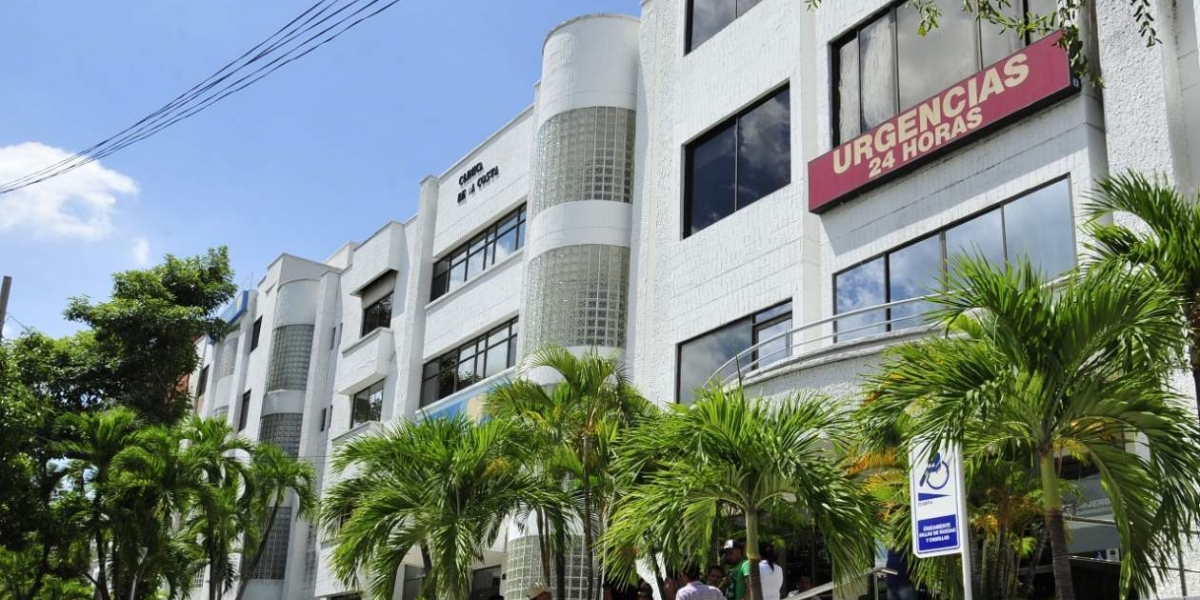 Zona Cero El menor recibe atención médica en la Clínica de la Costa.