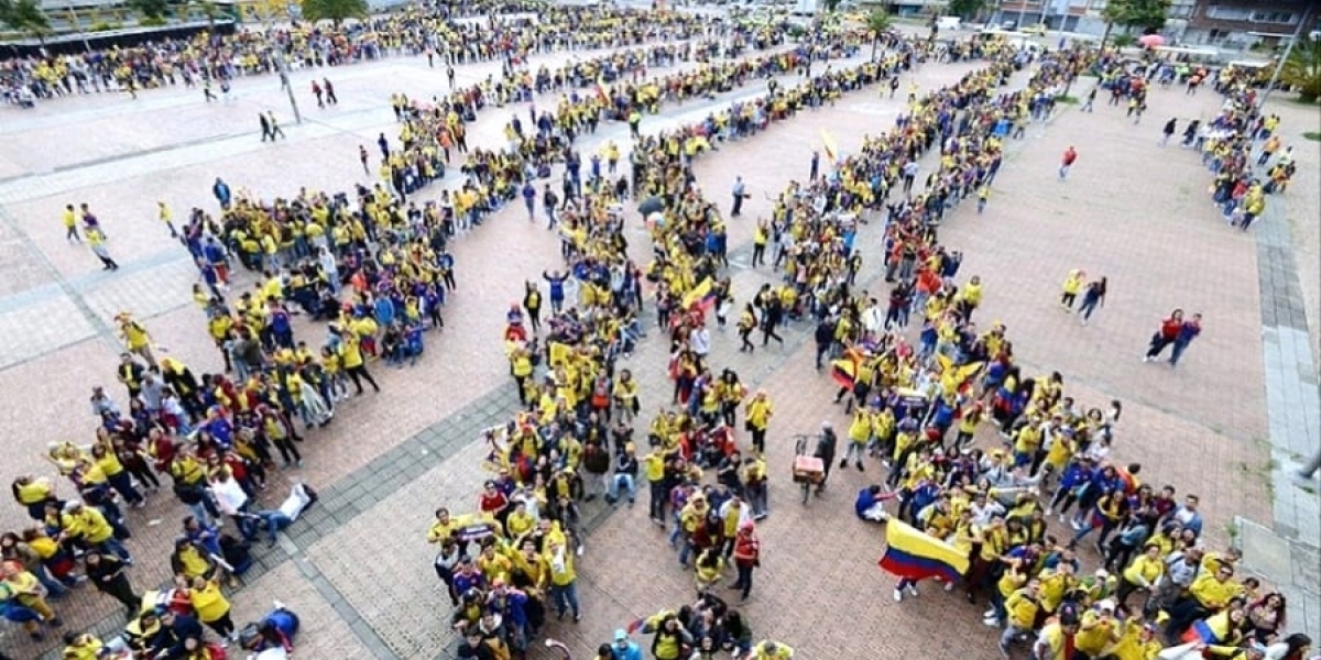 Llegada de hinchas a El Campín.