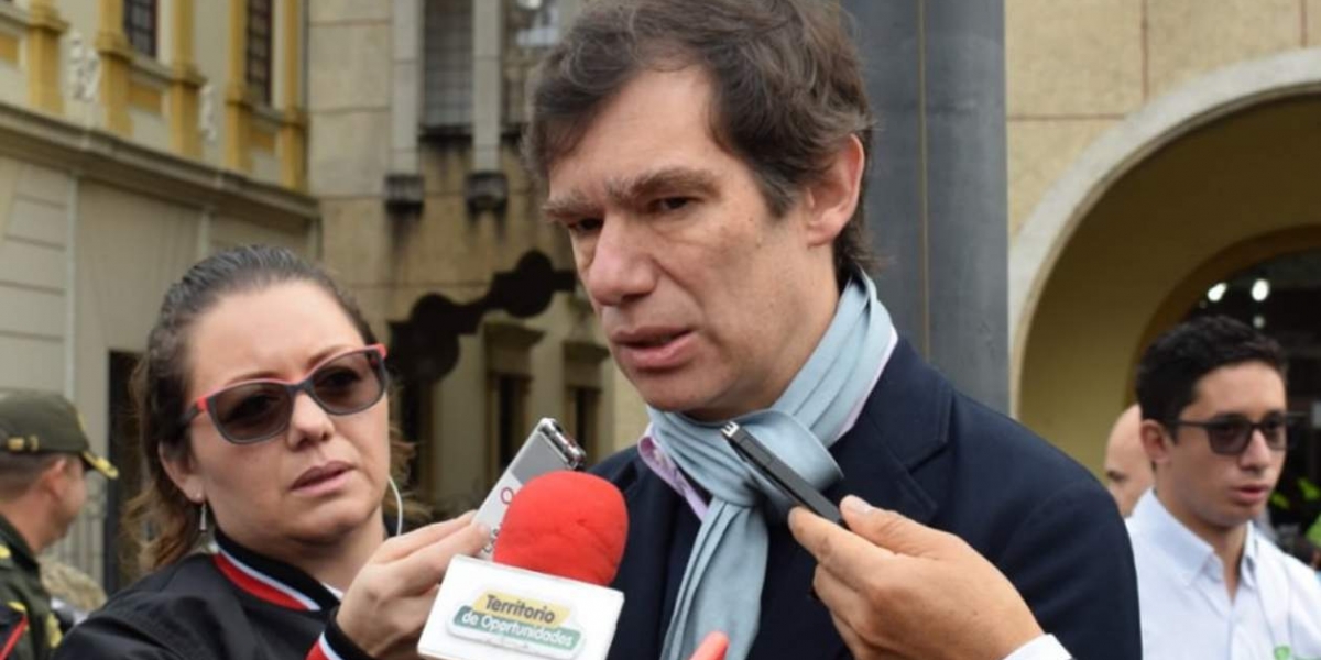 Francisco Reyes, superintendente de Sociedades.