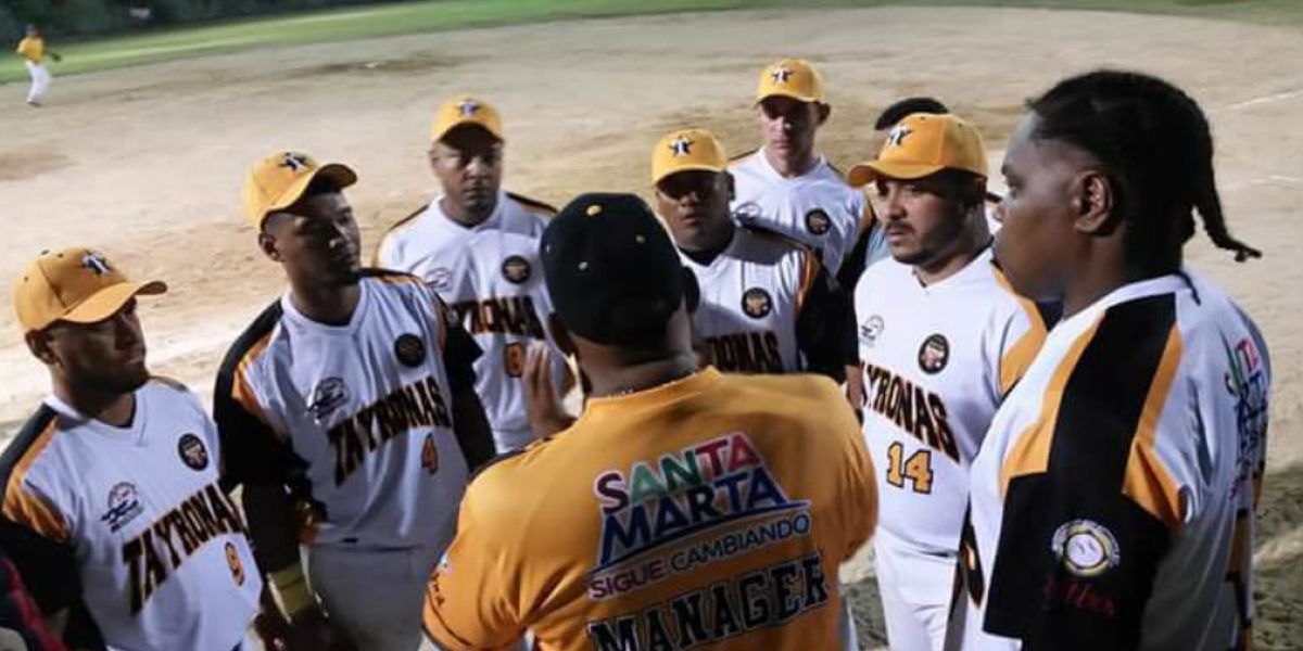 Alcaldía de Santa Marta Tayronas, equipo samario de bola rápida.