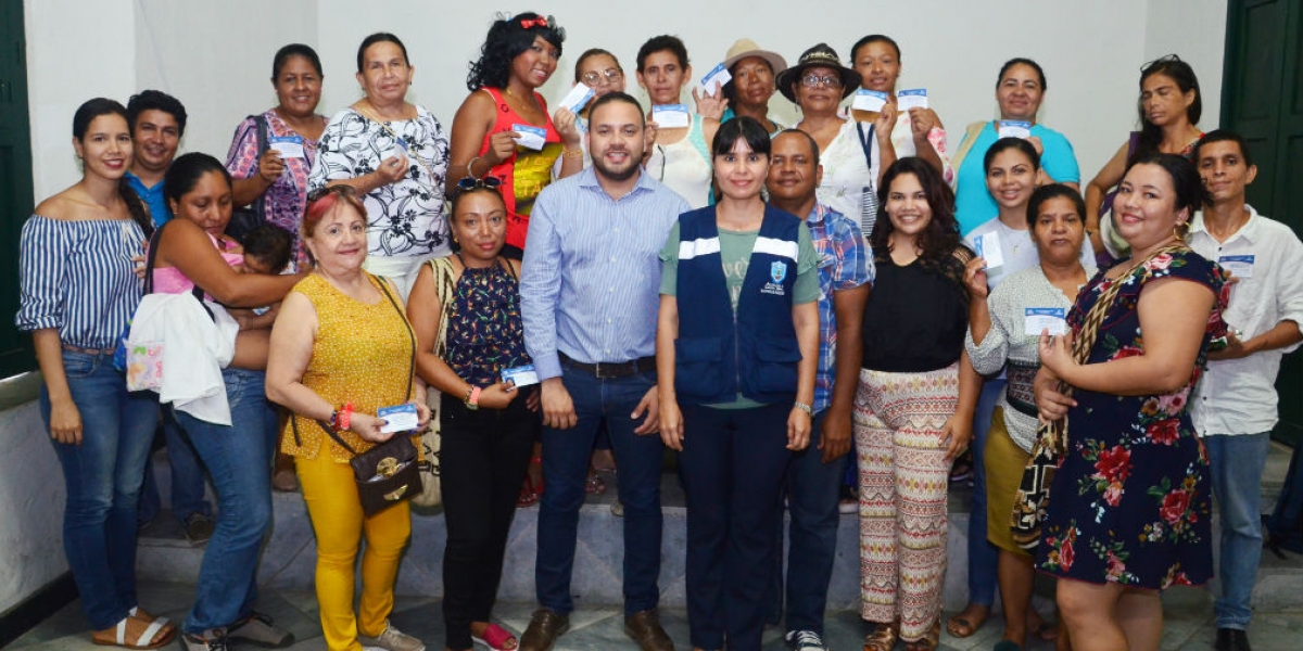 Participantes del Festival Gastronómico recibieron certificado de buenas prácticas de manufacturas.