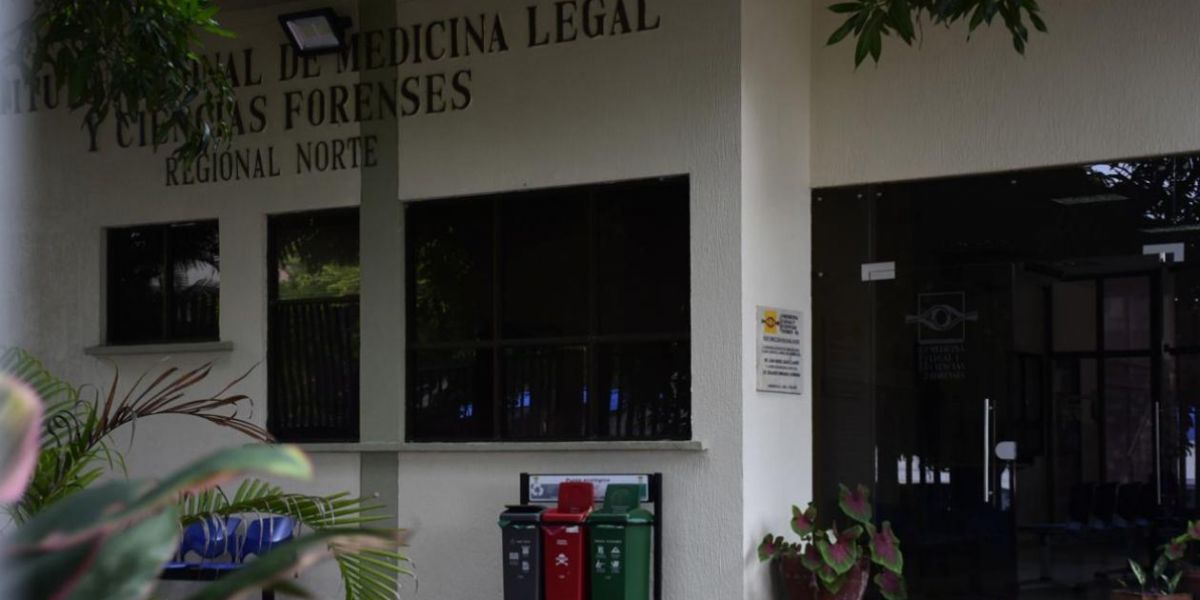 El cuerpo fue llevado por familiares a Medicina Legal en Barranquilla.