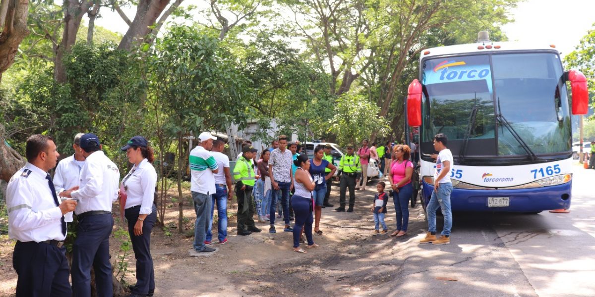 Refuerzan operativos de control migratorio a la entrada de la ciudad.