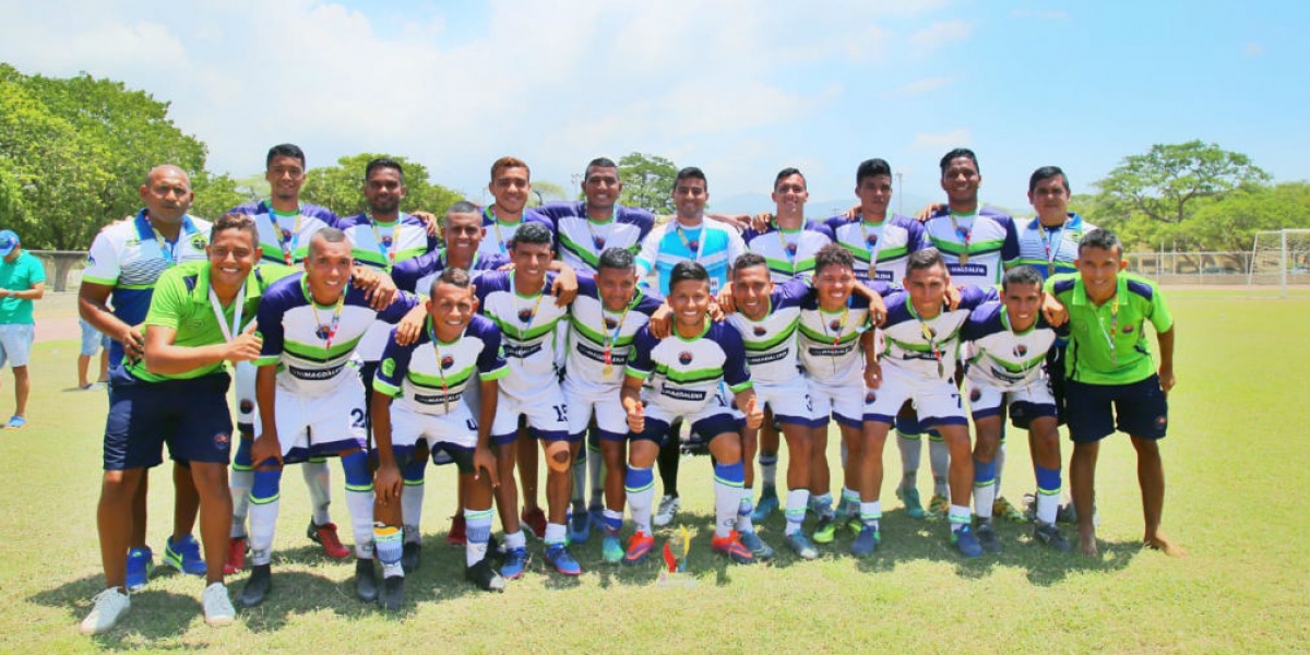 La selección de fútbol masculino logró alcanzar el campeonato regional al ganarle por ronda de penales 3 - 2 a la Universidad de Pamplona sede Santa Marta.