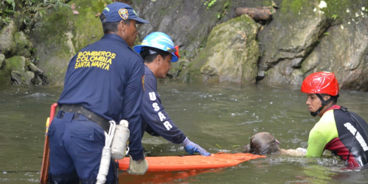 Rescate del cadáver del ciudadano alemán.