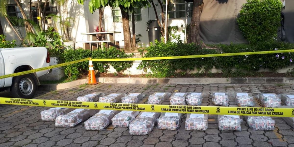 Estos son los 575 kilos de cocaína incautados en El Salvador.
