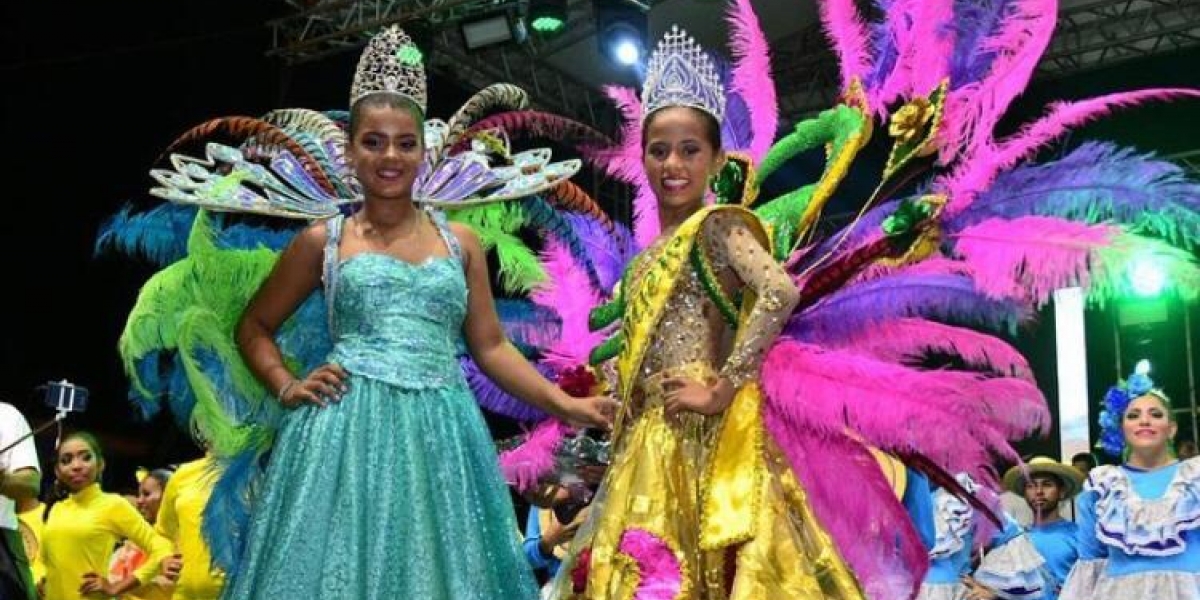 Nicol Díaz Sotomayor y Luisa Paola Urieles Badillo, se coronaron como las nuevas soberanas del Caimán y Carnaval 2019