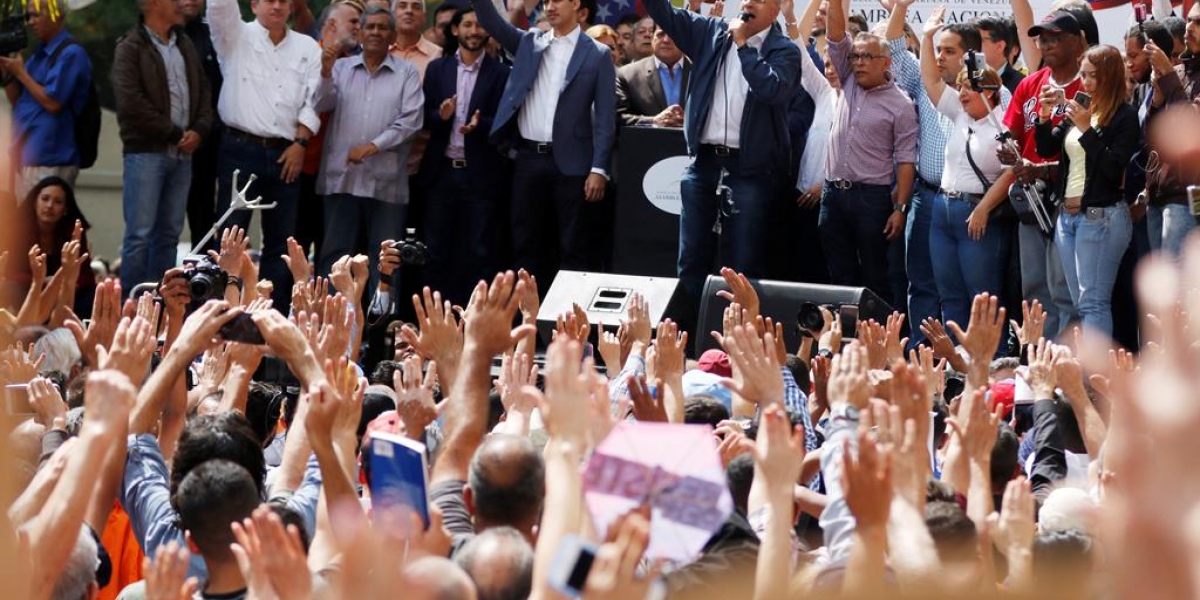 El presidente de la Asamblea Nacional, diputado Juan Guaidó, asumió las competencias de la Presidencia de la República 