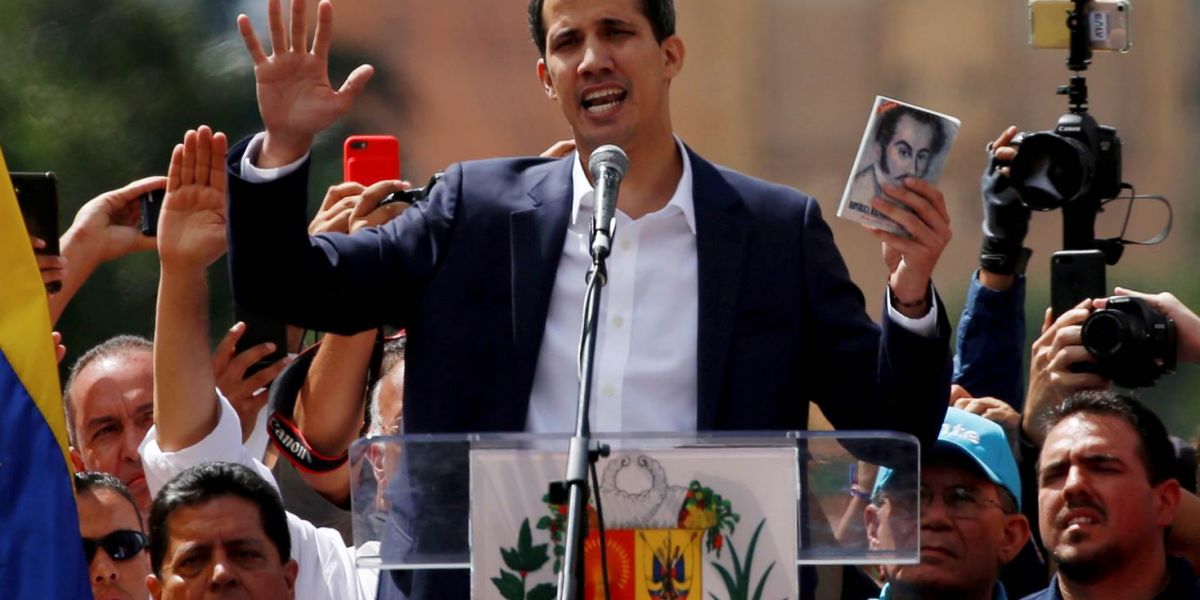 El Universal "No vamos a permitir que se desinfle este gran movimiento de esperanza y fuerza nacional".