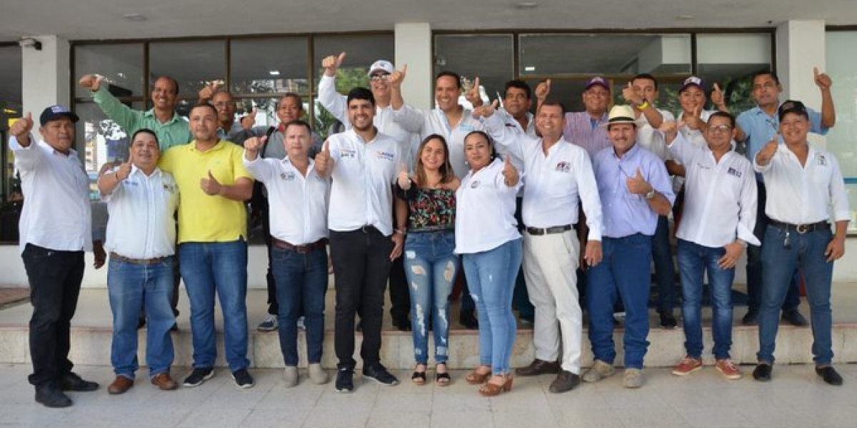 En días pasados un grupo de líderes políticos se sumaron a la campaña de Aristides Herrera.