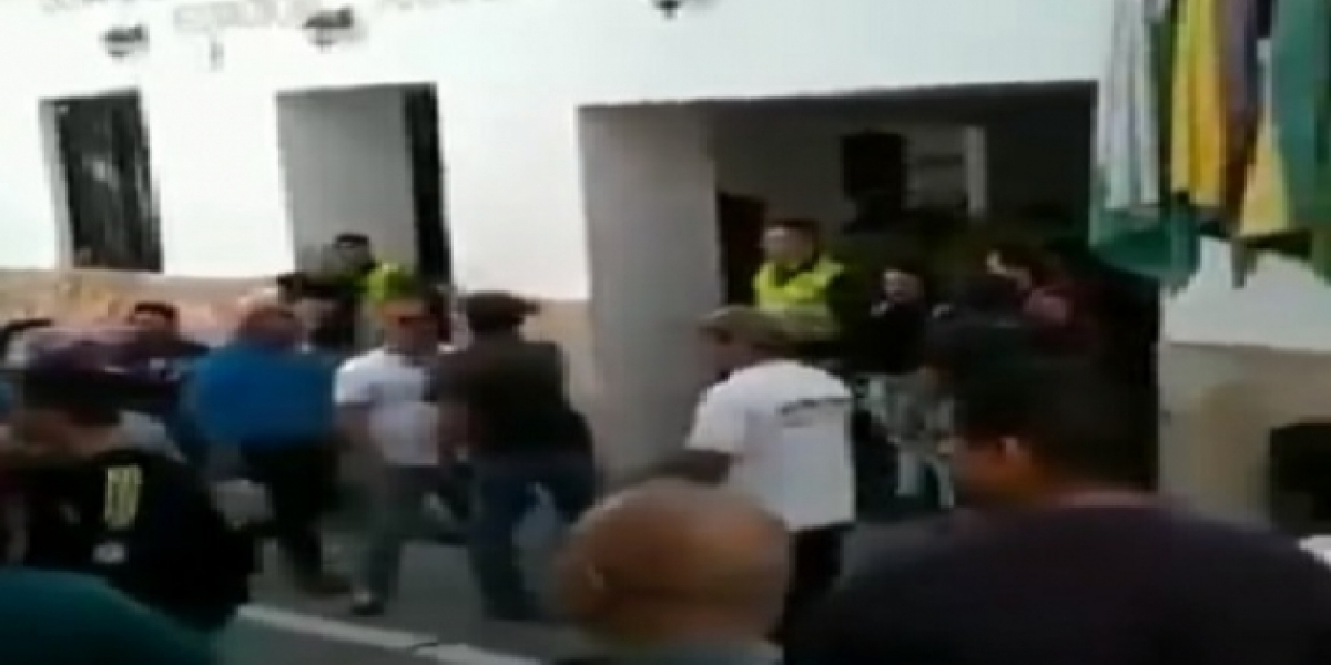 La FM Riña