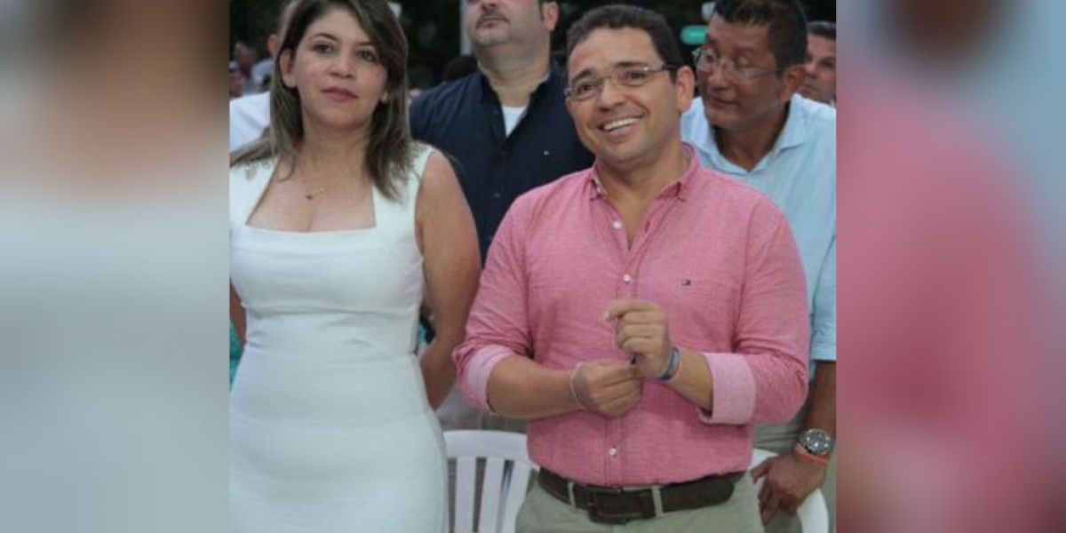 Rafael Martínez y la alcaldesa electa Virna Johnson