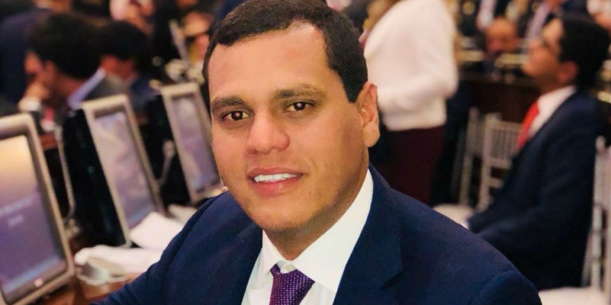 Facebook César Mercado, apoderado de Lorena Mosquera