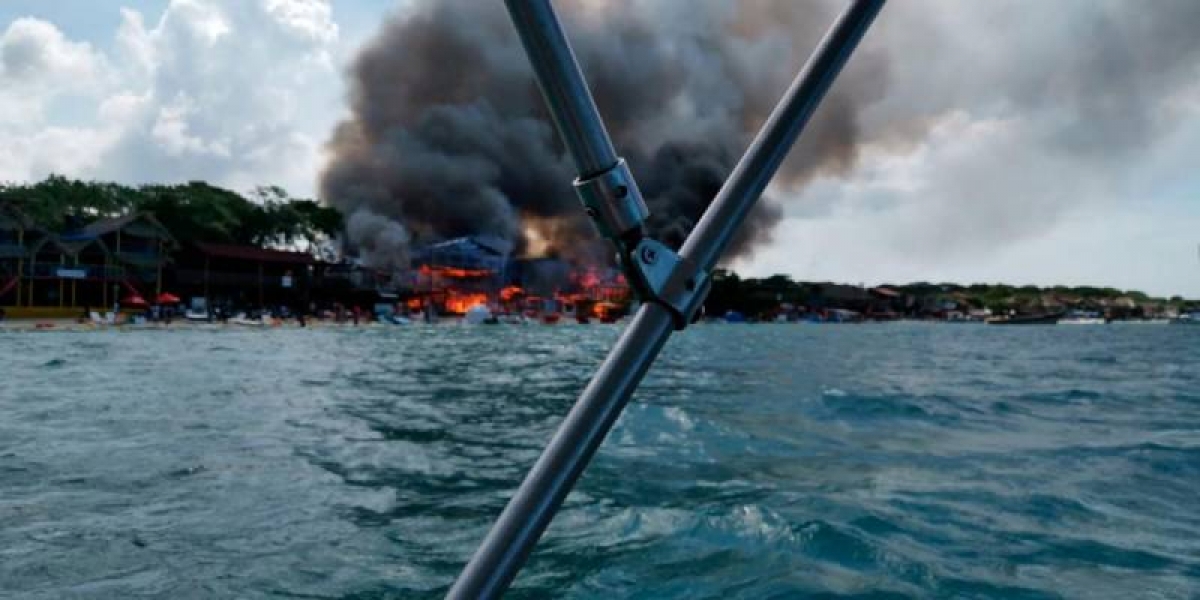 Incendio en Playa Blanca, Cartagena