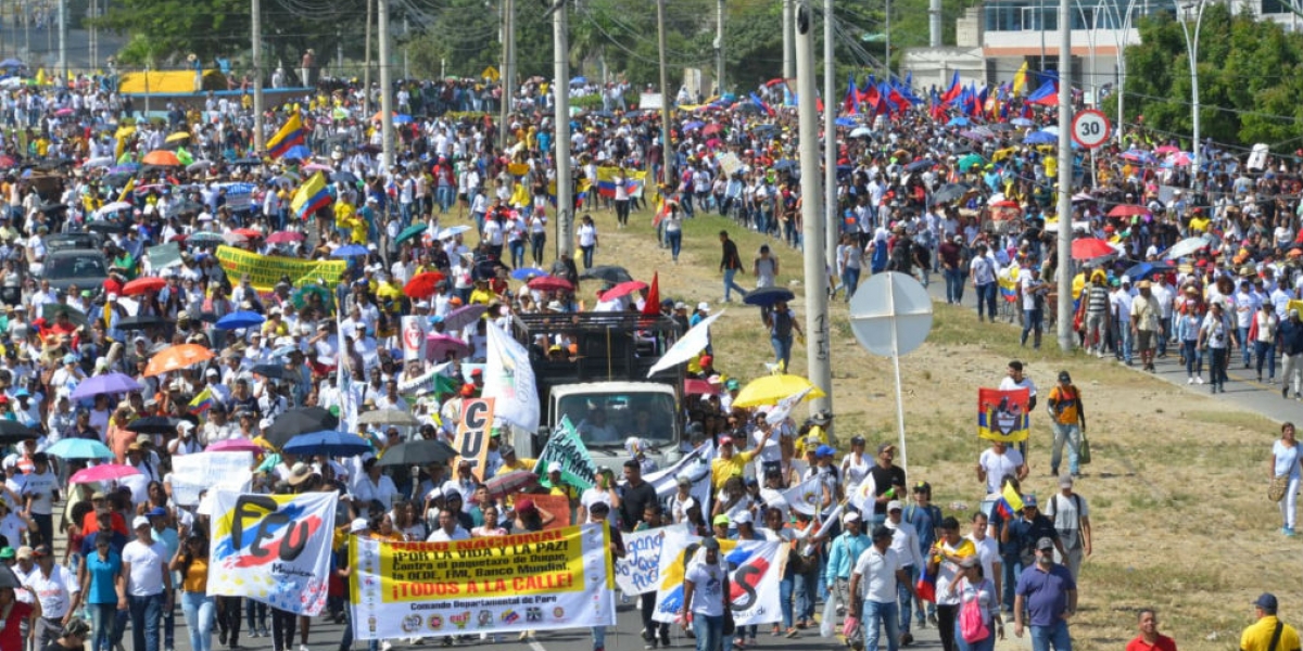 Óscar Mejía - Seguimiento.co Marcha del 21N en Santa Marta.