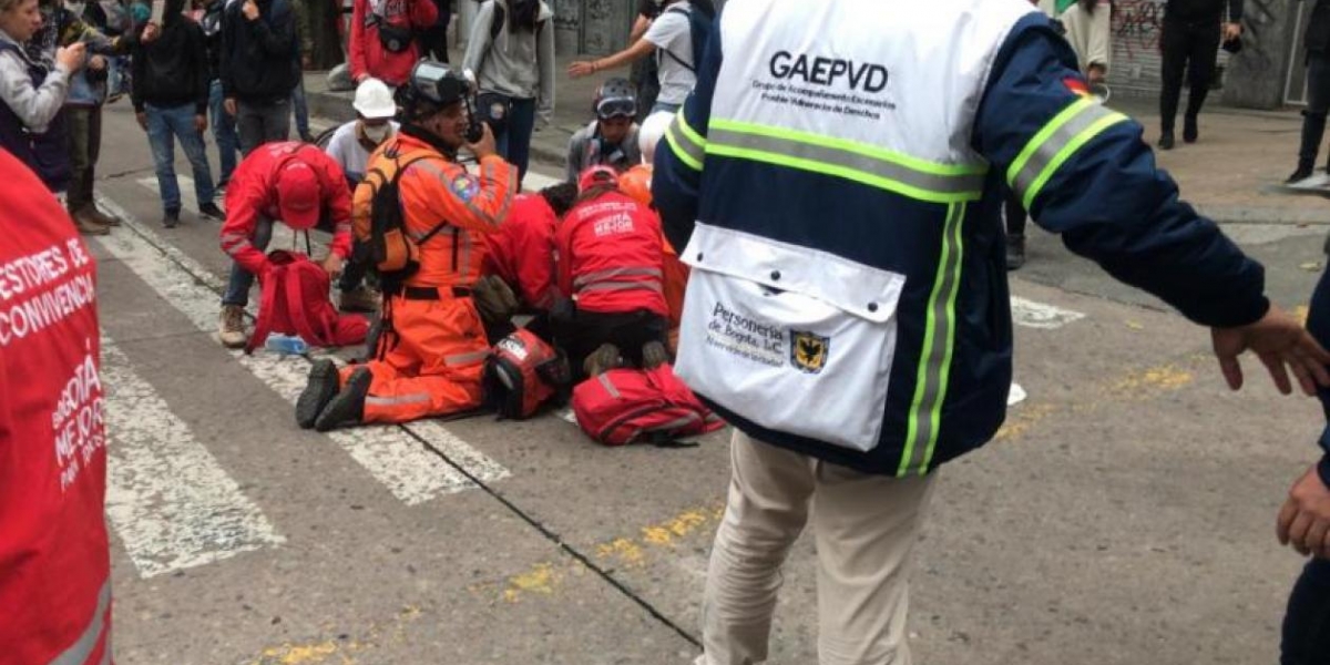 CityTv Al joven lo tuvieron que reanimar en la calle.