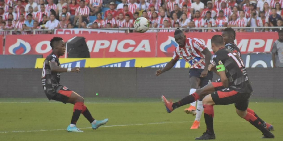 Zonacero.com Junior es líder de su grupo y con un empate en Ibagué asegura su boleto a la final.
