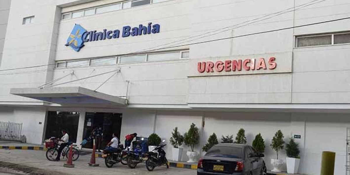 El conductor de la motocicleta falleció en la clínica Bahía. 