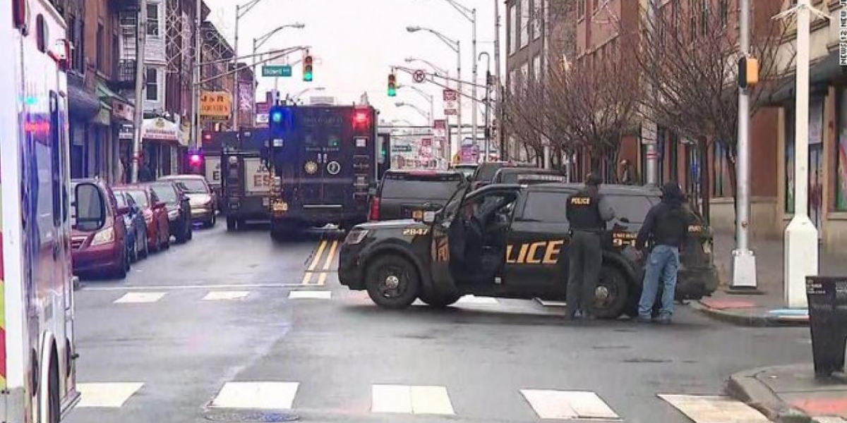 Durante al menos una hora sonaron los intercambios de disparos en la comunidad de Greenville de Jersey City