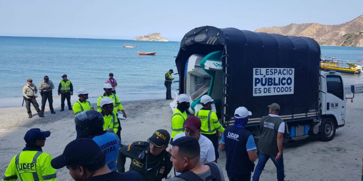 Alcaldía de Santa Marta Bicicletas marinas decomisadas en El Rodadero.