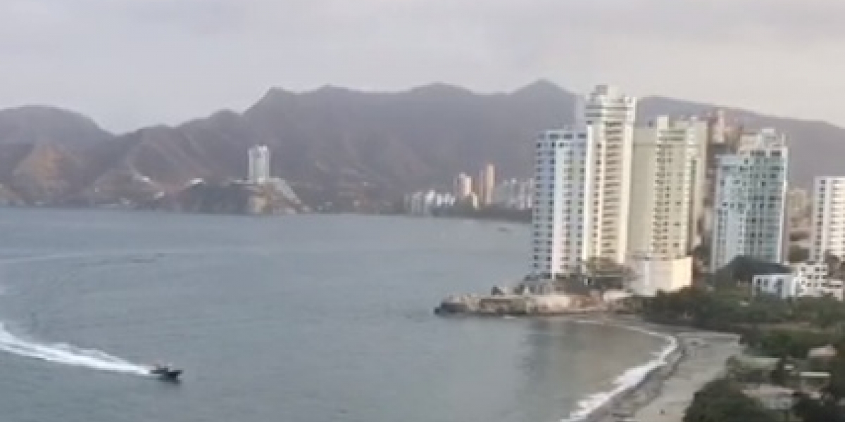 Momento en que los Guardacostas perseguían a los pescadores que usaron dinamita. 