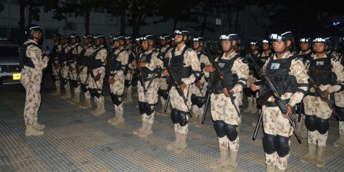 Unidades de Policía Militar que llegaron a la ciudad.