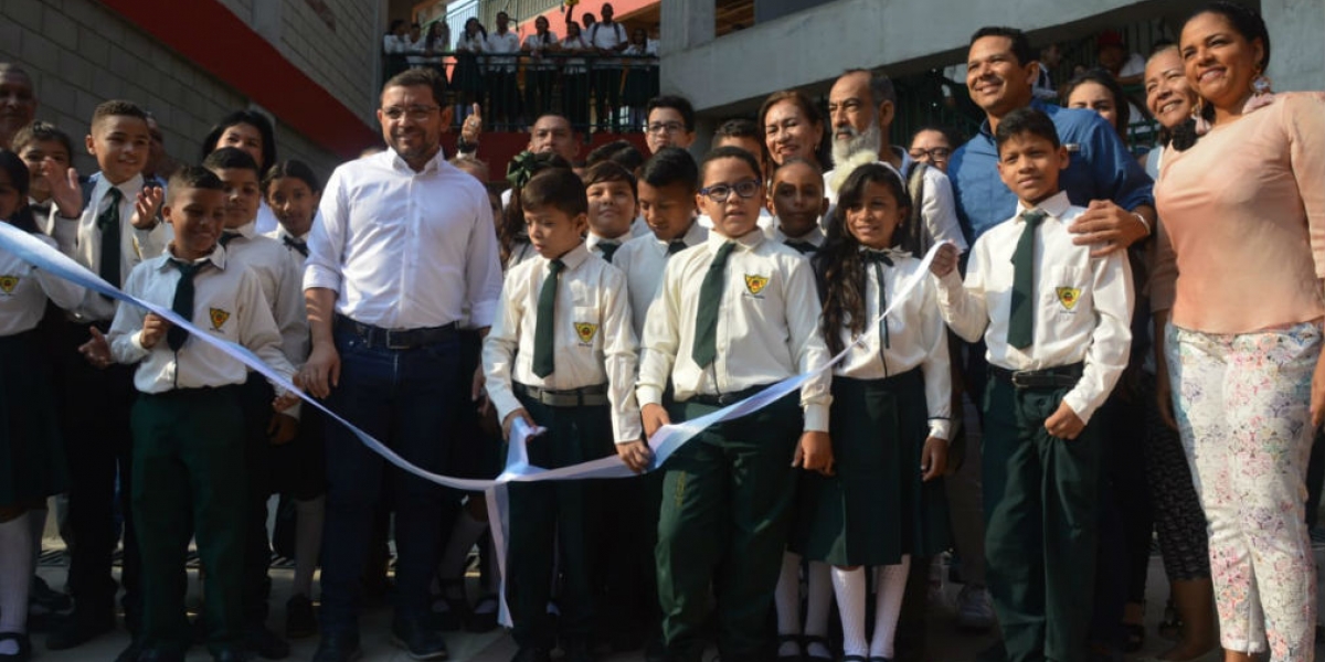 Inauguración de la nueva sede de la IED Industrial.