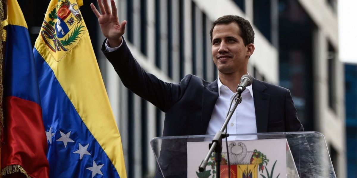 El Presidente interino regresó a Venezuela