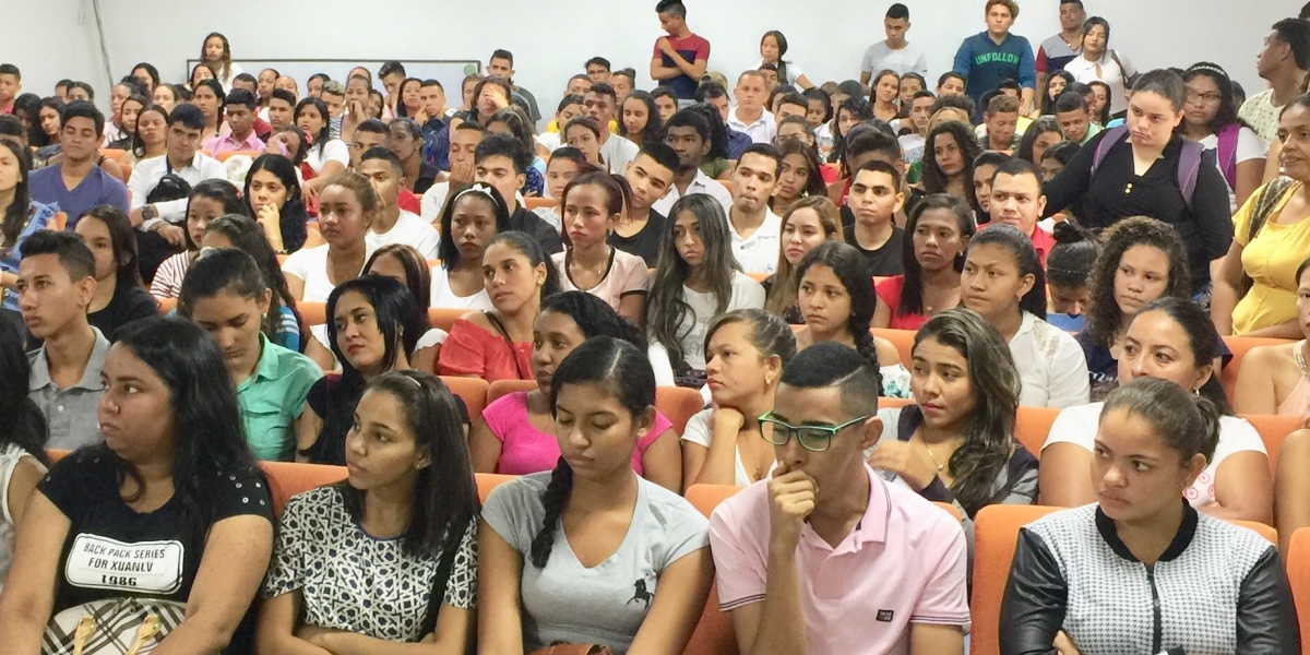 Cortesía Ofertas y vacantes laborales para empoderar a la mujer en su día.